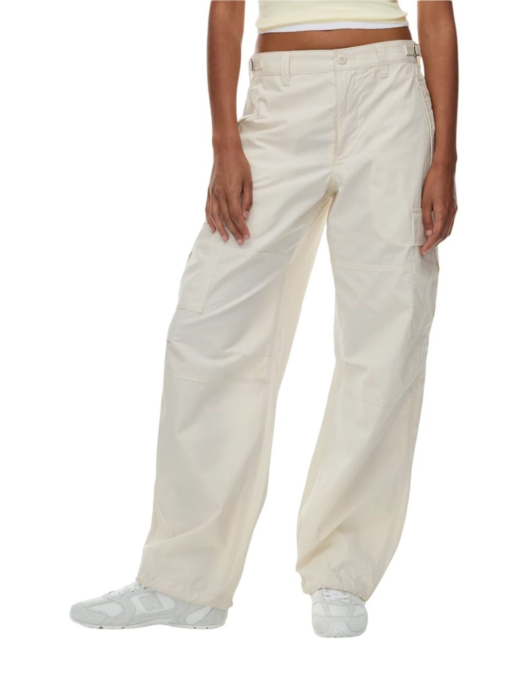 Aritzia TNA Supply Cargo Cotton pants Size 4